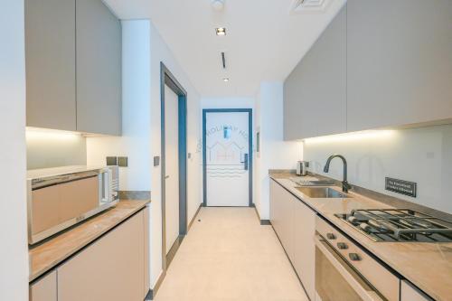 stylish retreat in business bay