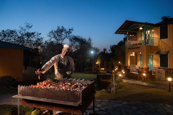 tree of life birdsong chalets