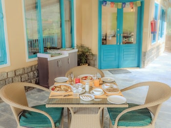 tree of life birdsong chalets