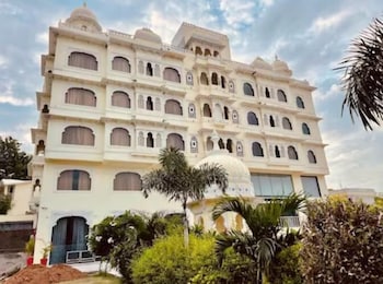 mewar palace resort and spa