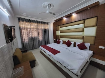hotel new blue sapphire katra
