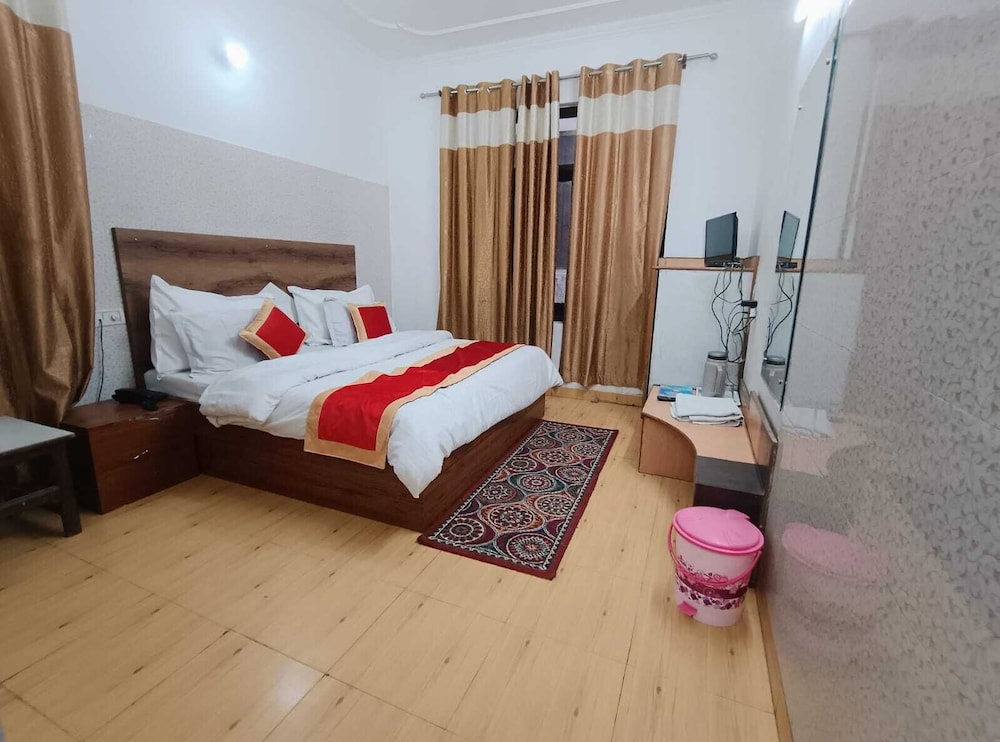 hotel new blue sapphire katra