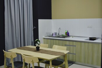 Klia Airport Homestay,,3 star