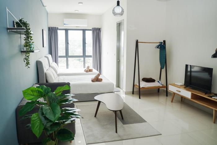 klia airport homestay