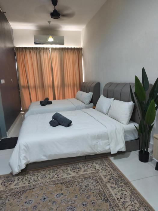 klia airport homestay