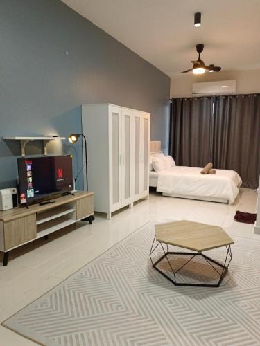 klia airport homestay