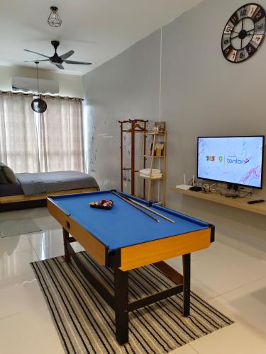 klia airport homestay