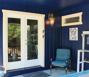 Drakeslanding Inn,41317 Melody Ln,2 star
