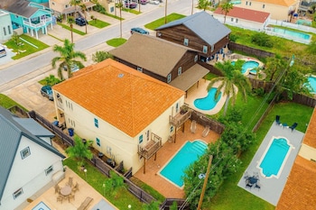 beach and palms condo