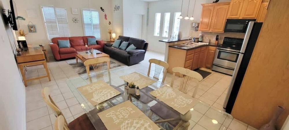 beach and palms condo