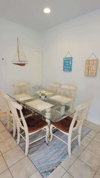 beach and palms condo