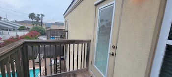 beach and palms condo