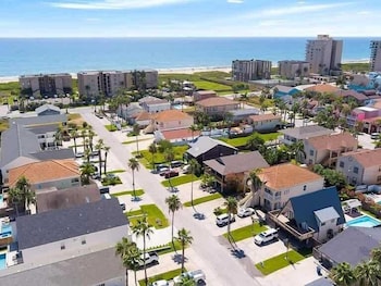 beach and palms condo
