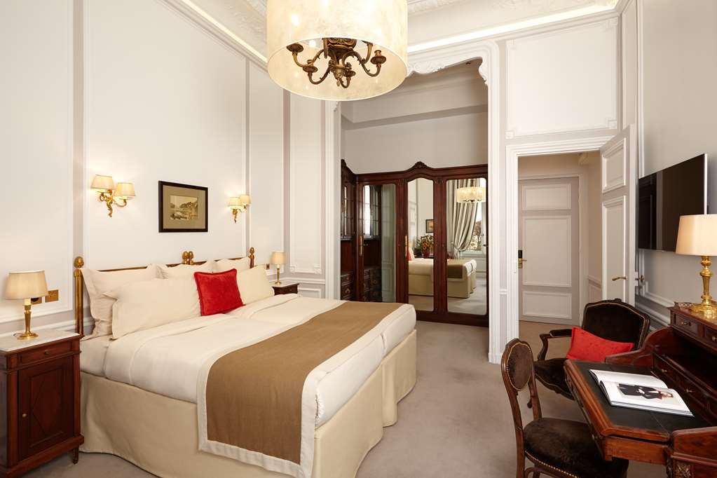 hotel regina louvre