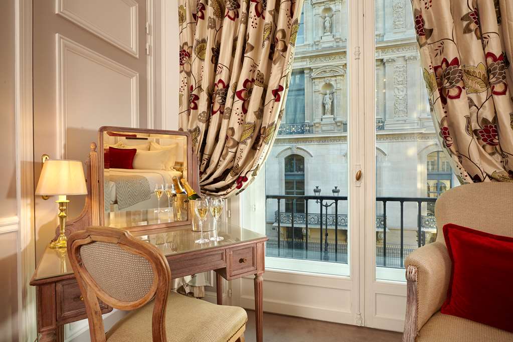 hotel regina louvre