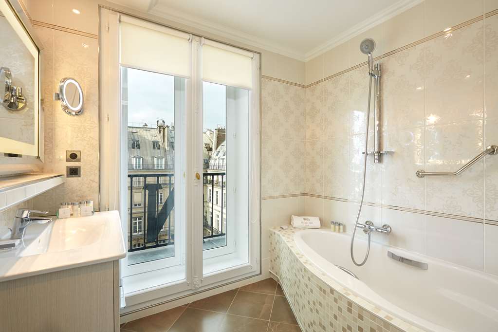 hotel regina louvre