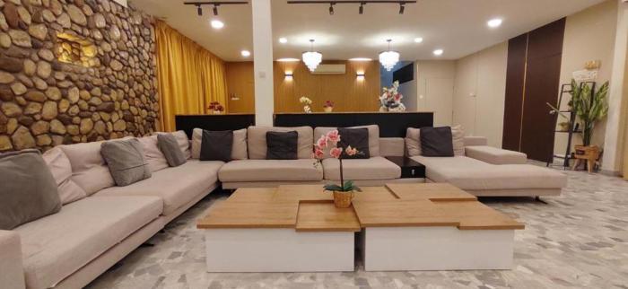 bukit tunku grande villa by ubook