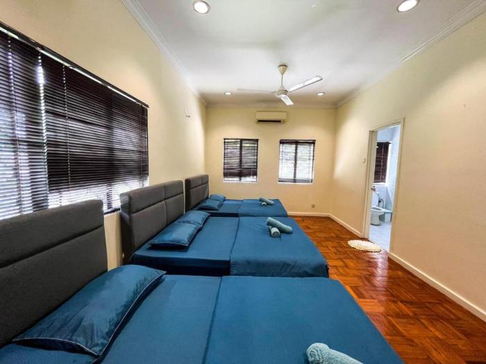 bukit tunku grande villa by ubook