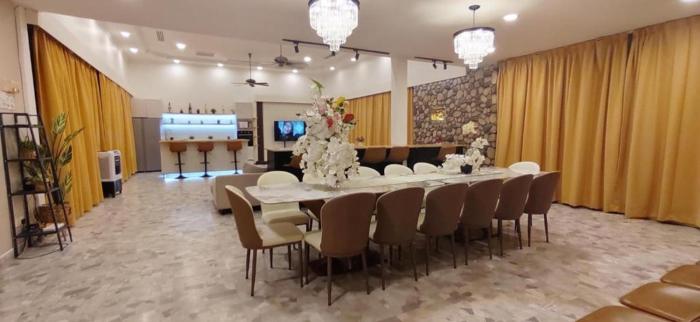 bukit tunku grande villa by ubook