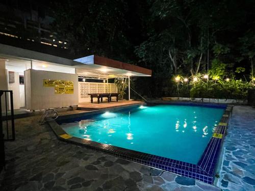 bukit tunku grande villa by ubook