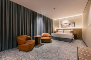 new level hotel