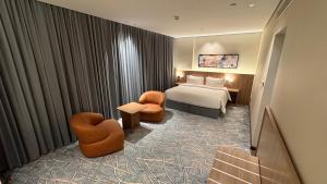 new level hotel