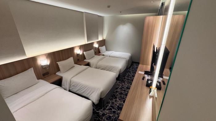 new level hotel