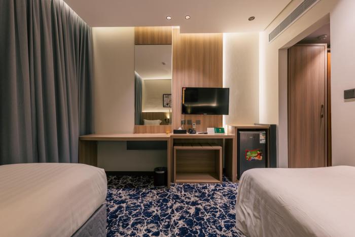 new level hotel