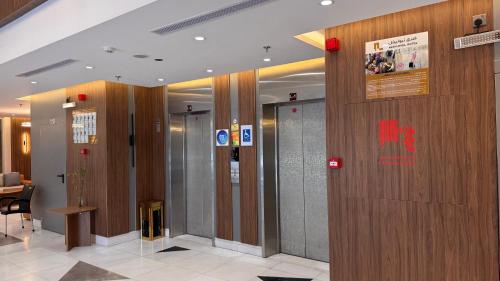 new level hotel