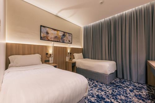 new level hotel