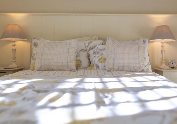 jasmine cottage 2bd in heart of bourton