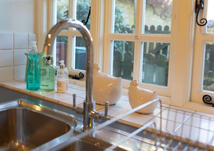 jasmine cottage 2bd in heart of bourton