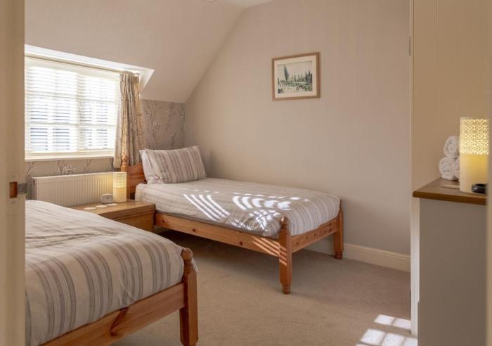 jasmine cottage 2bd in heart of bourton