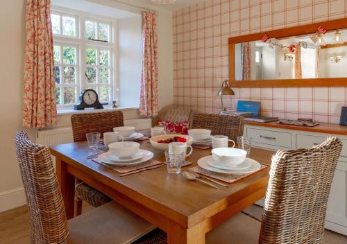 jasmine cottage 2bd in heart of bourton