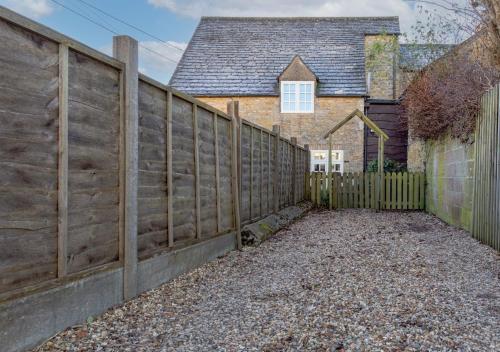 jasmine cottage 2bd in heart of bourton