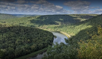 upper delaware inn