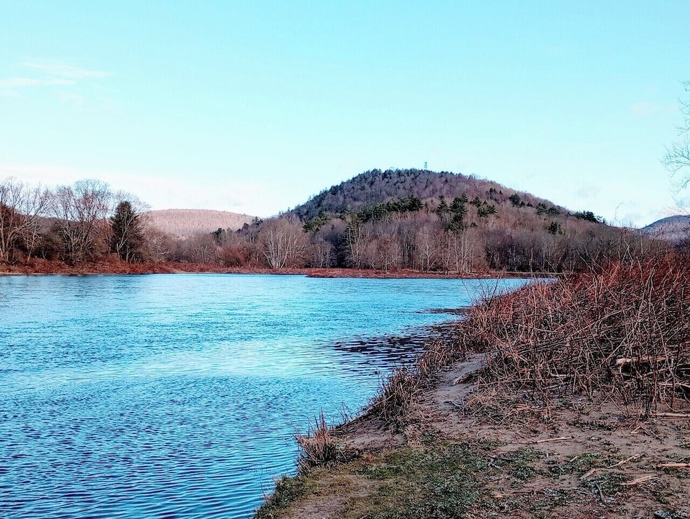 upper delaware inn