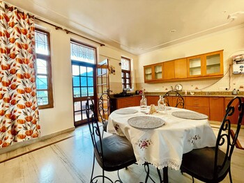 Ganga Blessings Apartament,,4 star