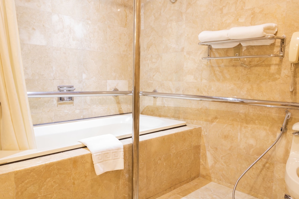 holiday inn and suites manila galleria by ihg