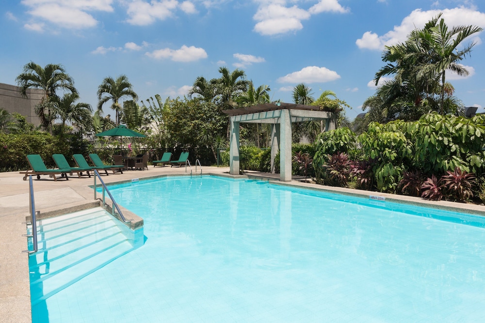 holiday inn and suites manila galleria by ihg