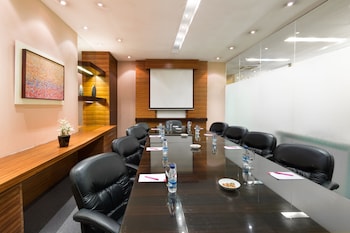 holiday inn and suites manila galleria by ihg