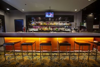 holiday inn and suites manila galleria by ihg