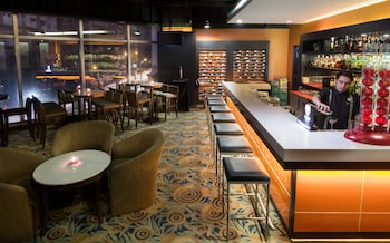 holiday inn and suites manila galleria by ihg