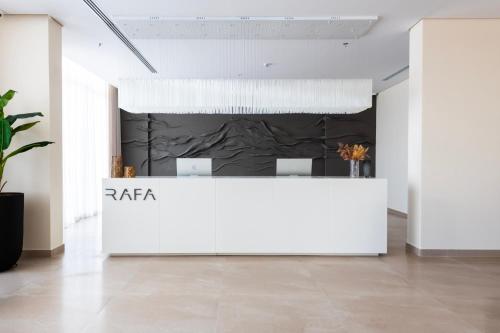 rafa hittin