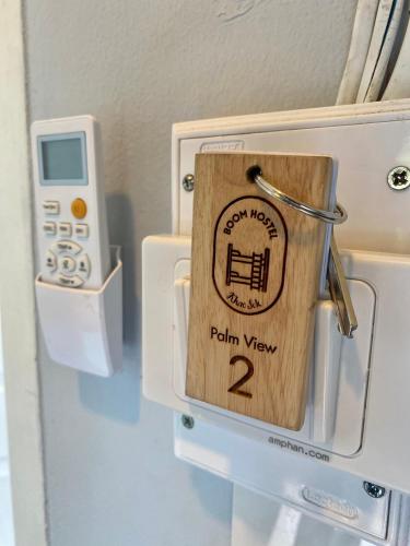 boom hostel khao sok