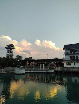 Coconut Garden Garden Cafe,,3 star