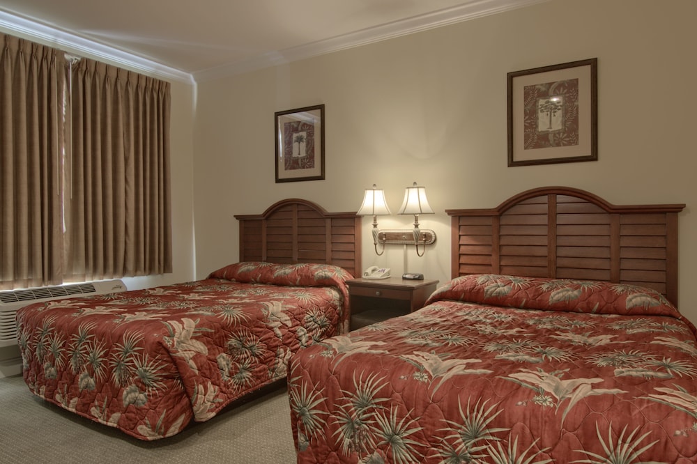 litchfield beach and golf resort