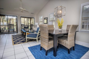 Litchfield Beach & Golf Resort,Murrells Inlet>>Georgetown,4 star