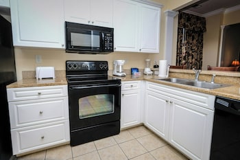 litchfield beach and golf resort