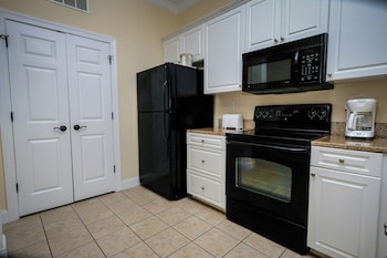 litchfield beach and golf resort